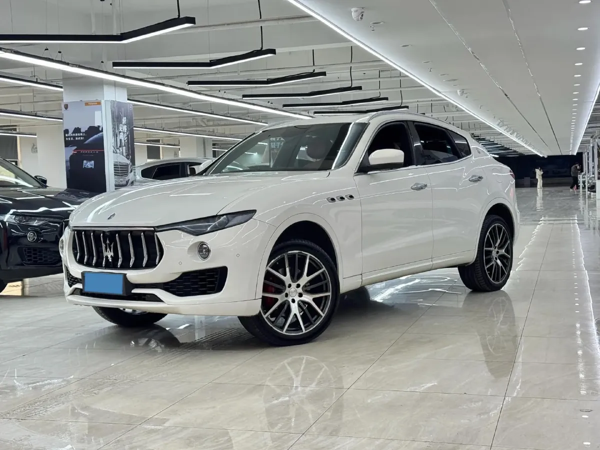 2016 Maserati Levante 3.0T 430HP V6 8AT,autocango,china used car exporter,china ev exporter,chinese used car exporter,chinese used ev exporter