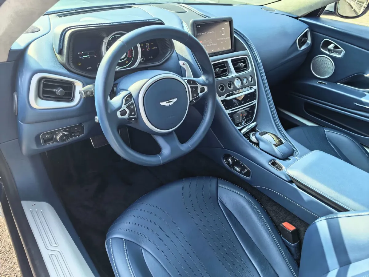 2020 Aston Martin DB11 4.0T 510HP V8 8AT,autocango,china used car exporter,china ev exporter,chinese used car exporter,chinese used ev exporter