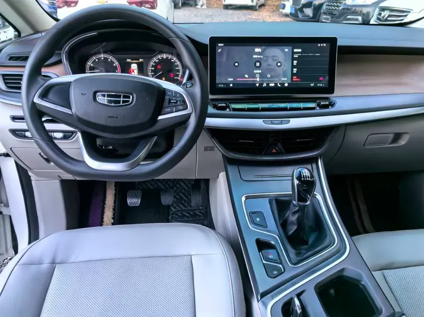 2021 Geely JiaJi 1.5T 177HP L3 6MT,autocango,china used car exporter,china ev exporter,chinese used car exporter,chinese used ev exporter