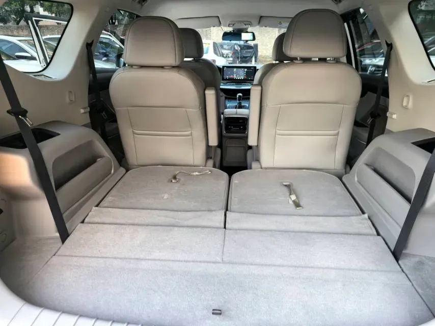 2021 Geely JiaJi 1.5T 177HP L3 6MT,autocango,china used car exporter,china ev exporter,chinese used car exporter,chinese used ev exporter