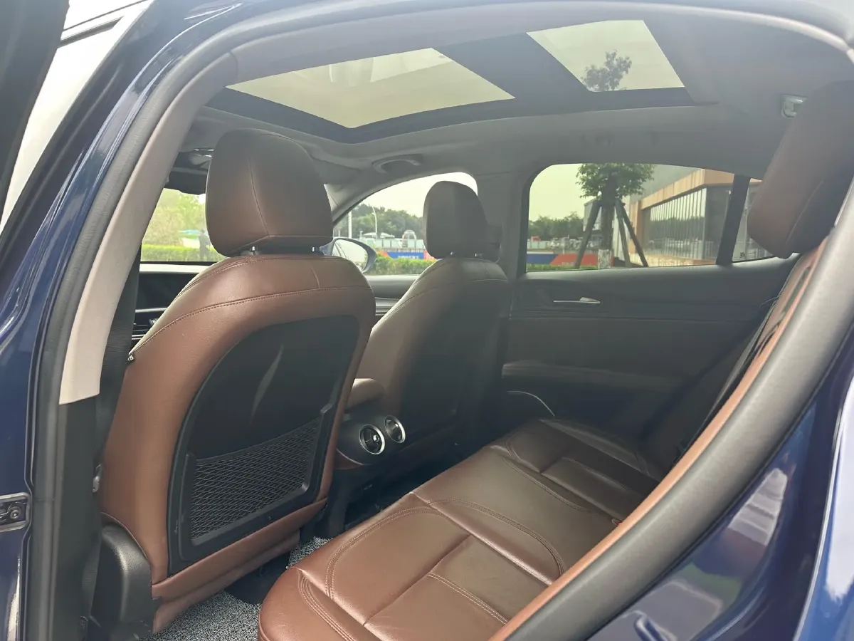 2017 Lexus NX 2.0T 238HP L4 6AT,autocango,china used car exporter,china ev exporter,chinese used car exporter,chinese used ev exporter