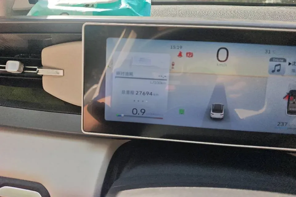 2023 Geely ICON 1.5T 181HP L4 7DCT,autocango,china used car exporter,china ev exporter,chinese used car exporter,chinese used ev exporter