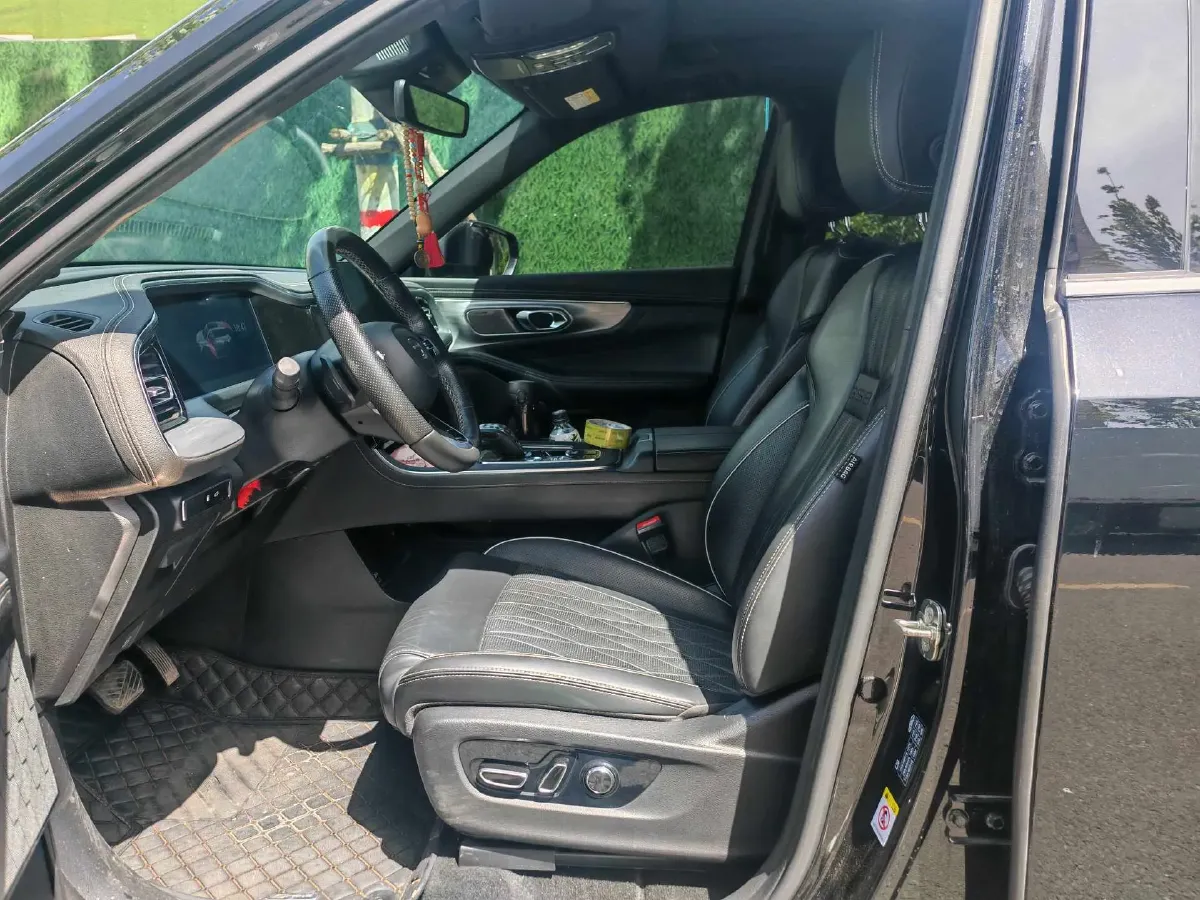 2022 GAC Trumpchi GS8 2.0T 252HP L4 8AT,autocango,china used car exporter,china ev exporter,chinese used car exporter,chinese used ev exporter