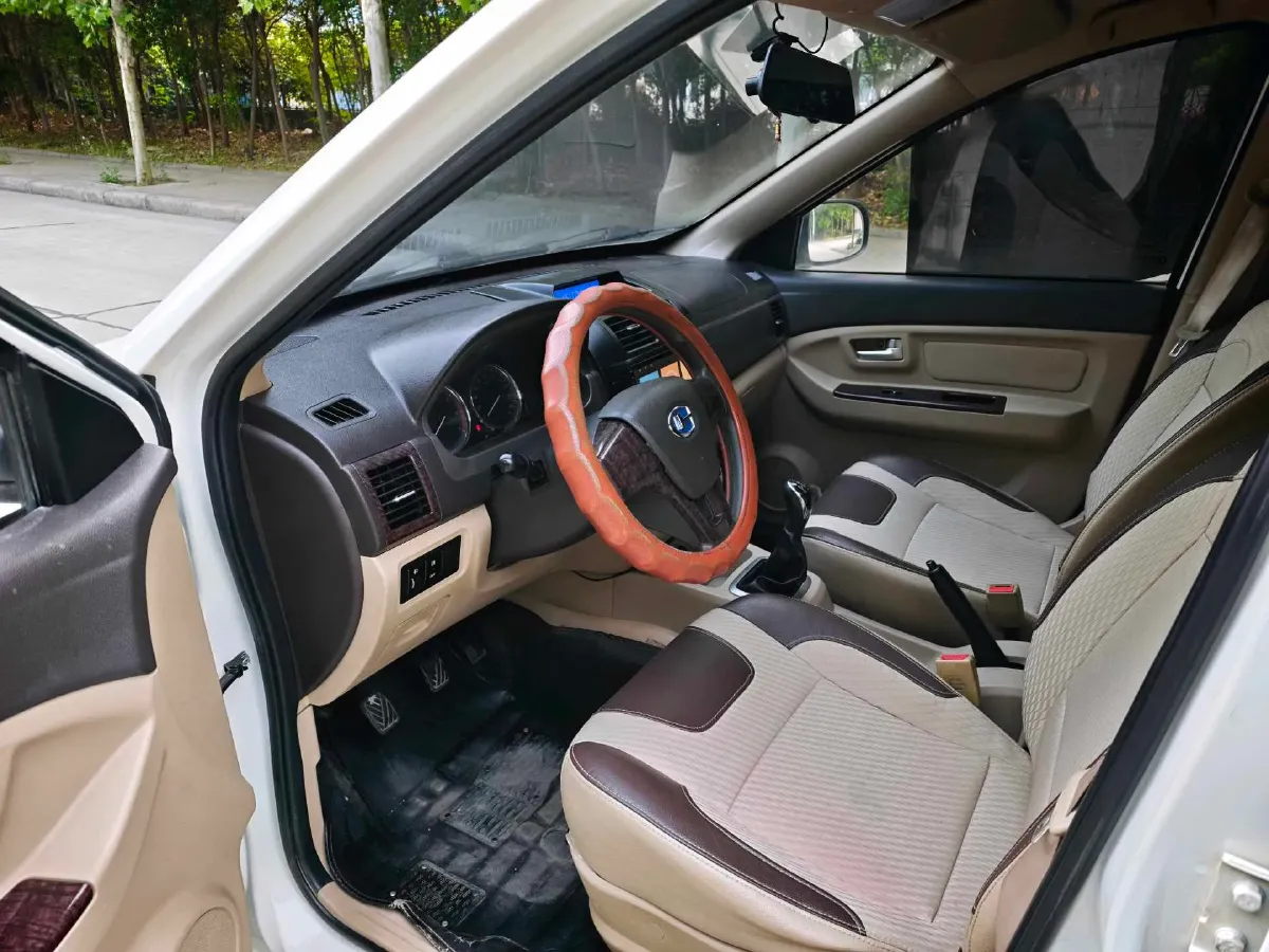 2020 BAIC ChangHe M50S 1.5L 116HP L4 5MT,autocango,china used car exporter,china ev exporter,chinese used car exporter,chinese used ev exporter