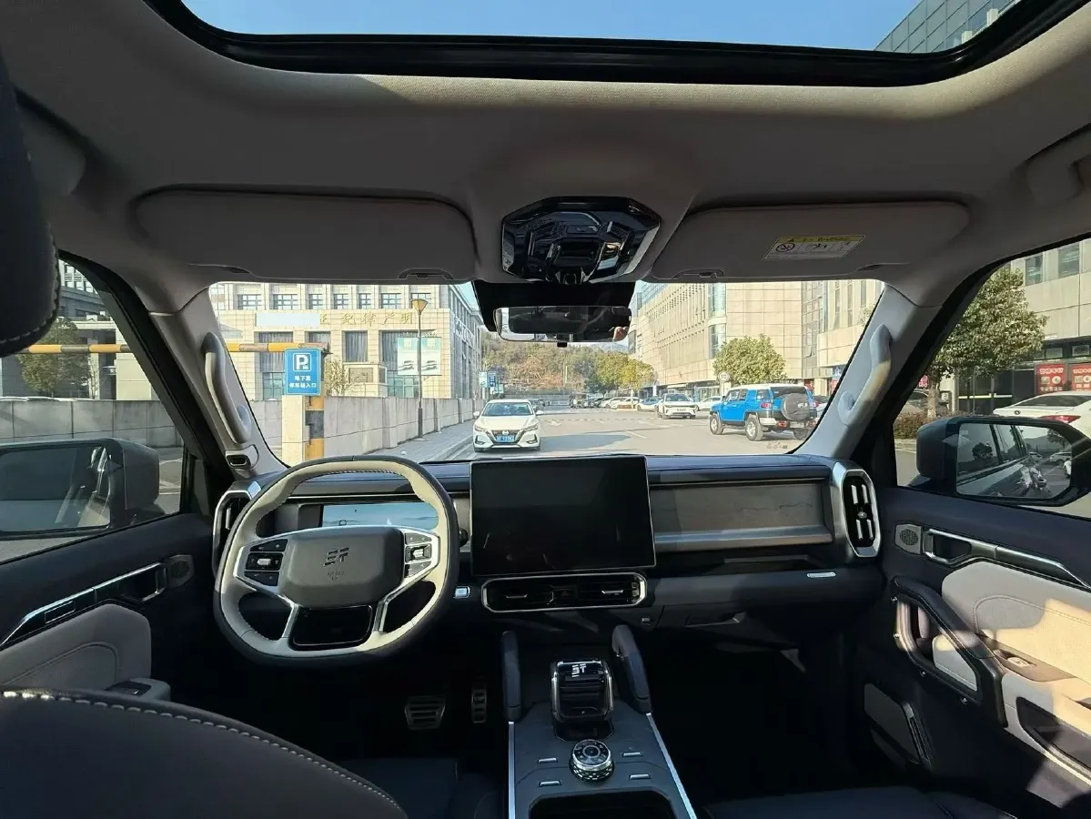 2024 Jetour ShanHai TravellerC-DM 1.5T 156HP L4 3DHT PHEV 43.24KWH,autocango,china used car exporter,china ev exporter,chinese used car exporter,chinese used ev exporter