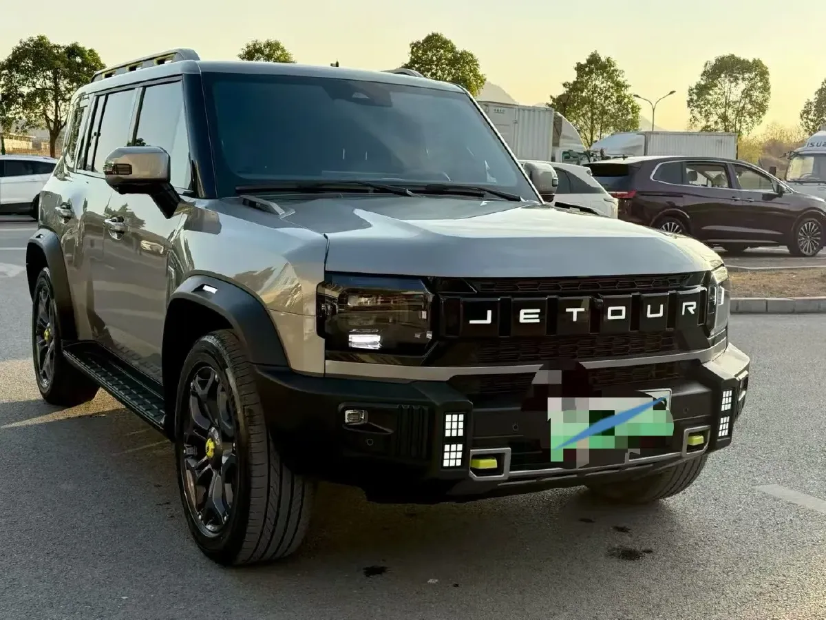 2024 Jetour ShanHai TravellerC-DM 1.5T 156HP L4 3DHT PHEV 43.24KWH,autocango,china used car exporter,china ev exporter,chinese used car exporter,chinese used ev exporter