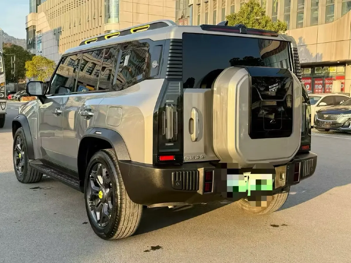 2024 Jetour ShanHai TravellerC-DM 1.5T 156HP L4 3DHT PHEV 43.24KWH,autocango,china used car exporter,china ev exporter,chinese used car exporter,chinese used ev exporter