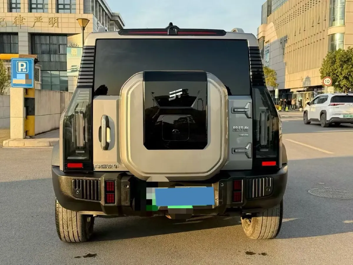 2024 Jetour ShanHai TravellerC-DM 1.5T 156HP L4 3DHT PHEV 43.24KWH,autocango,china used car exporter,china ev exporter,chinese used car exporter,chinese used ev exporter