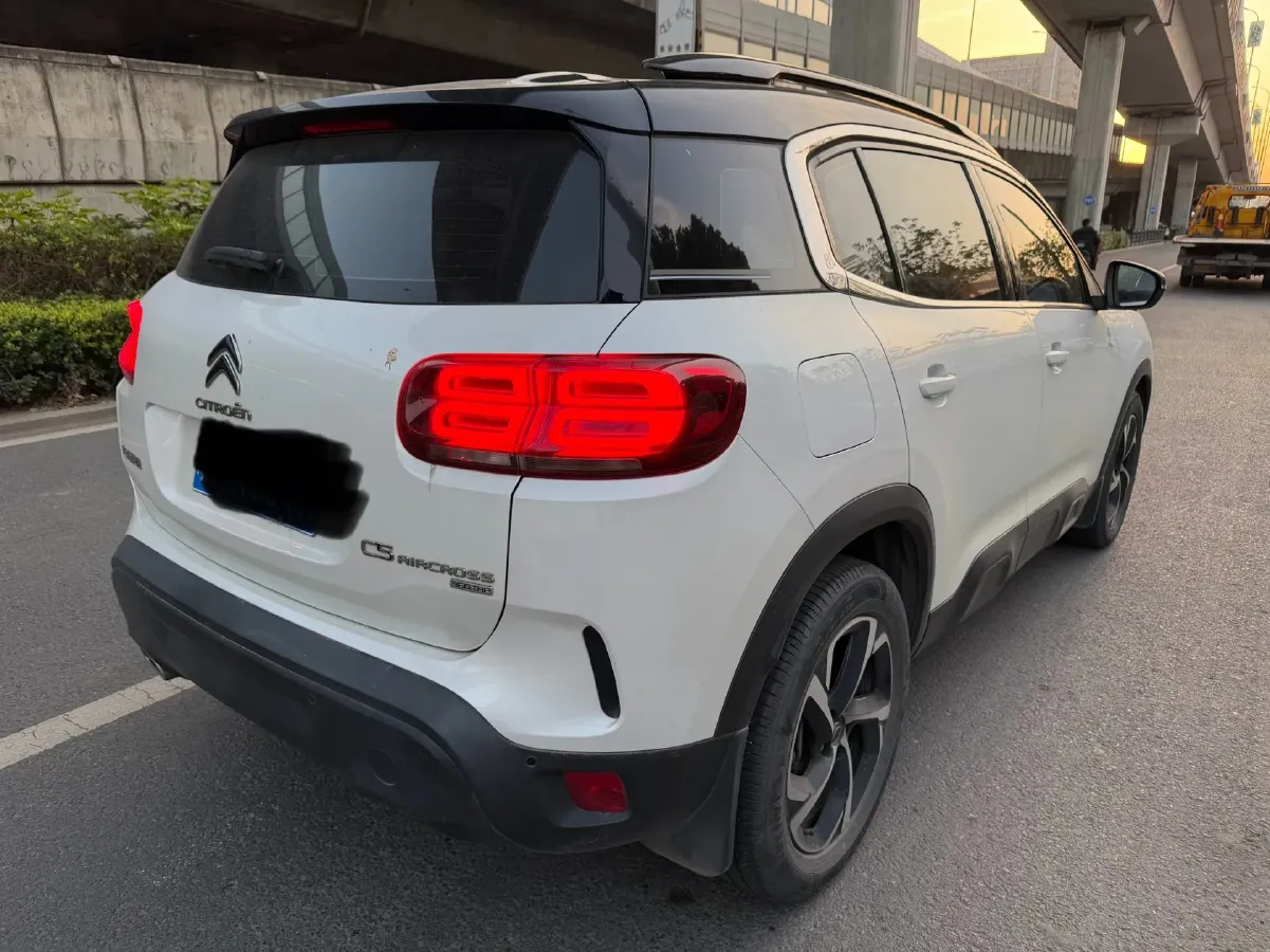 2020 Citroen C5 Aircross 1.6T 170HP L4 6AT,autocango,china used car exporter,china ev exporter,chinese used car exporter,chinese used ev exporter