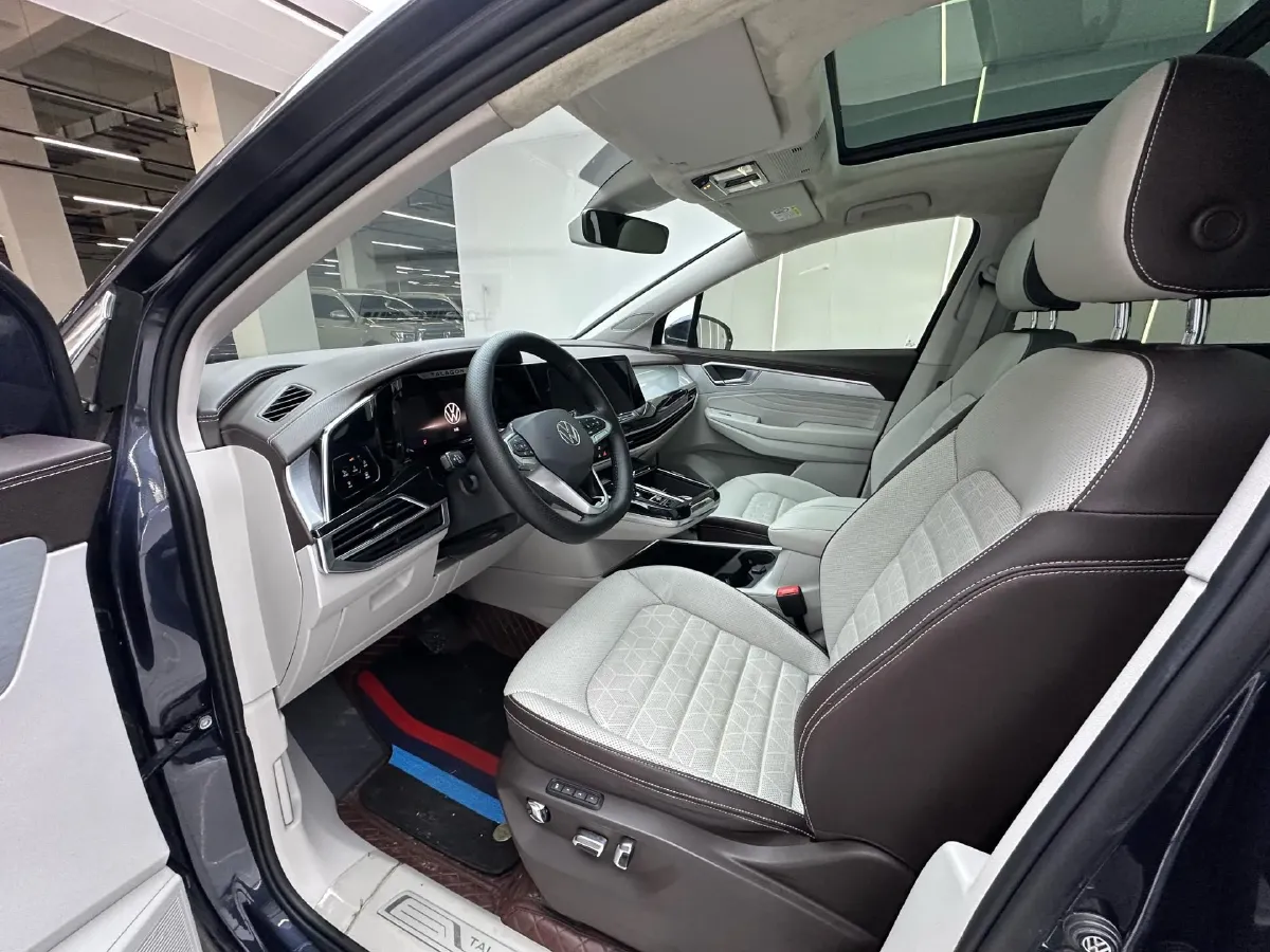 2021 Volkswagen Talagon 2.0T 220HP L4 7DCT,autocango,china used car exporter,china ev exporter,chinese used car exporter,chinese used ev exporter