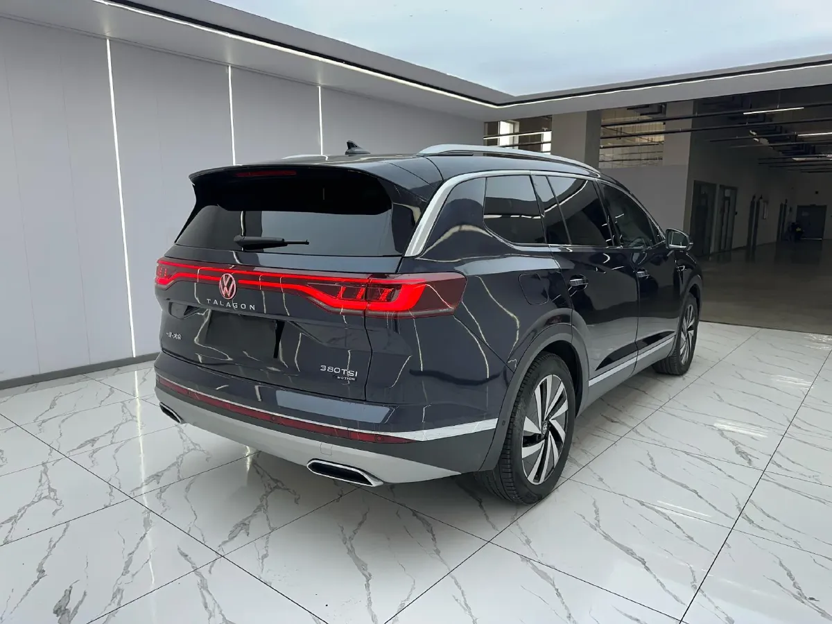 2021 Volkswagen Talagon 2.0T 220HP L4 7DCT,autocango,china used car exporter,china ev exporter,chinese used car exporter,chinese used ev exporter