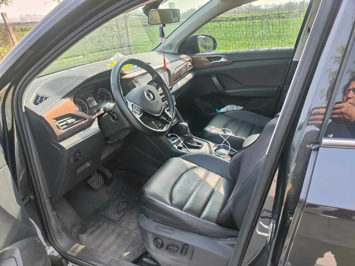 2021 Volkswagen Tharu 1.4T 150HP L4 7DCT,autocango,china used car exporter,china ev exporter,chinese used car exporter,chinese used ev exporter