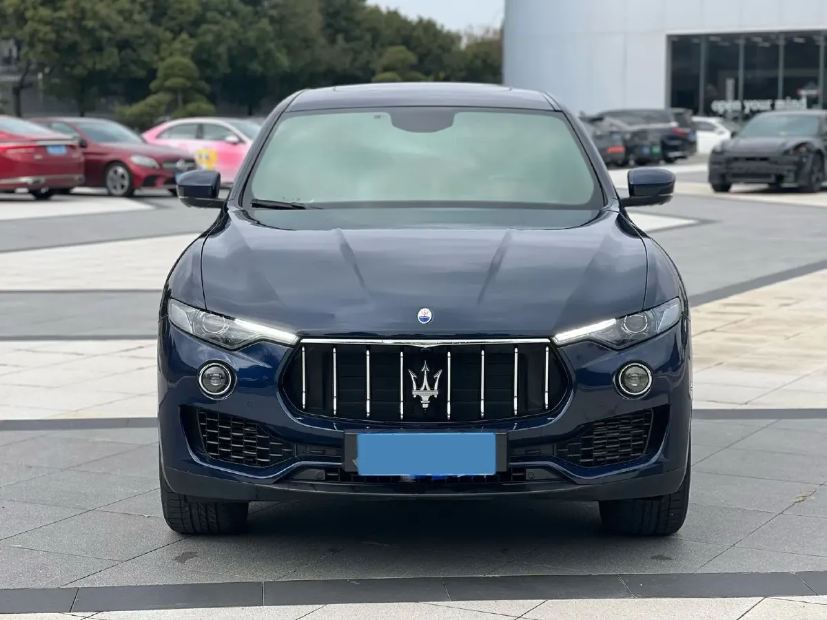 2019 Maserati Levante 3.0T 350HP V6 8AT,autocango,china used car exporter,china ev exporter,chinese used car exporter,chinese used ev exporter