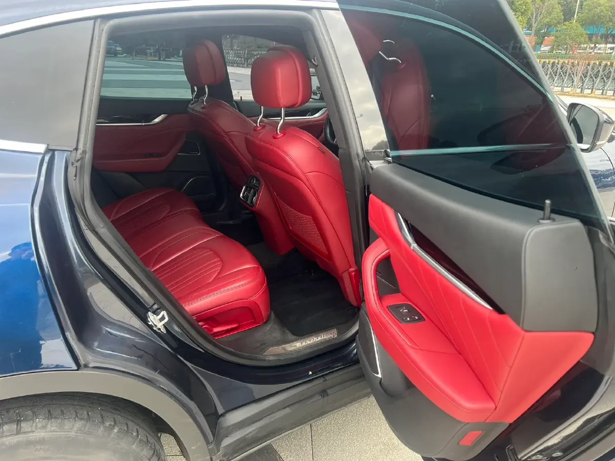 2019 Maserati Levante 3.0T 350HP V6 8AT,autocango,china used car exporter,china ev exporter,chinese used car exporter,chinese used ev exporter