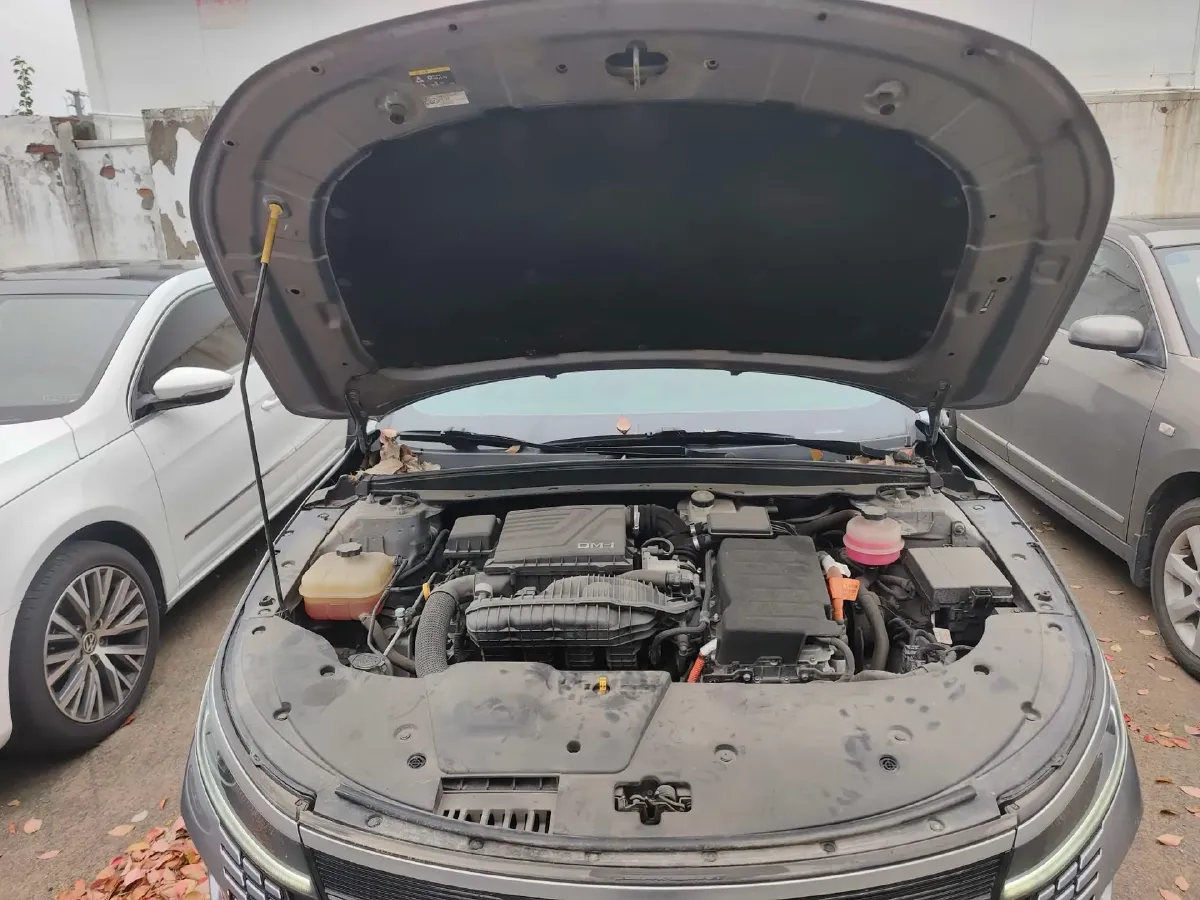 2022 Roewe RX5 MAX 1.5T 181HP L4 6AT,autocango,china used car exporter,china ev exporter,chinese used car exporter,chinese used ev exporter