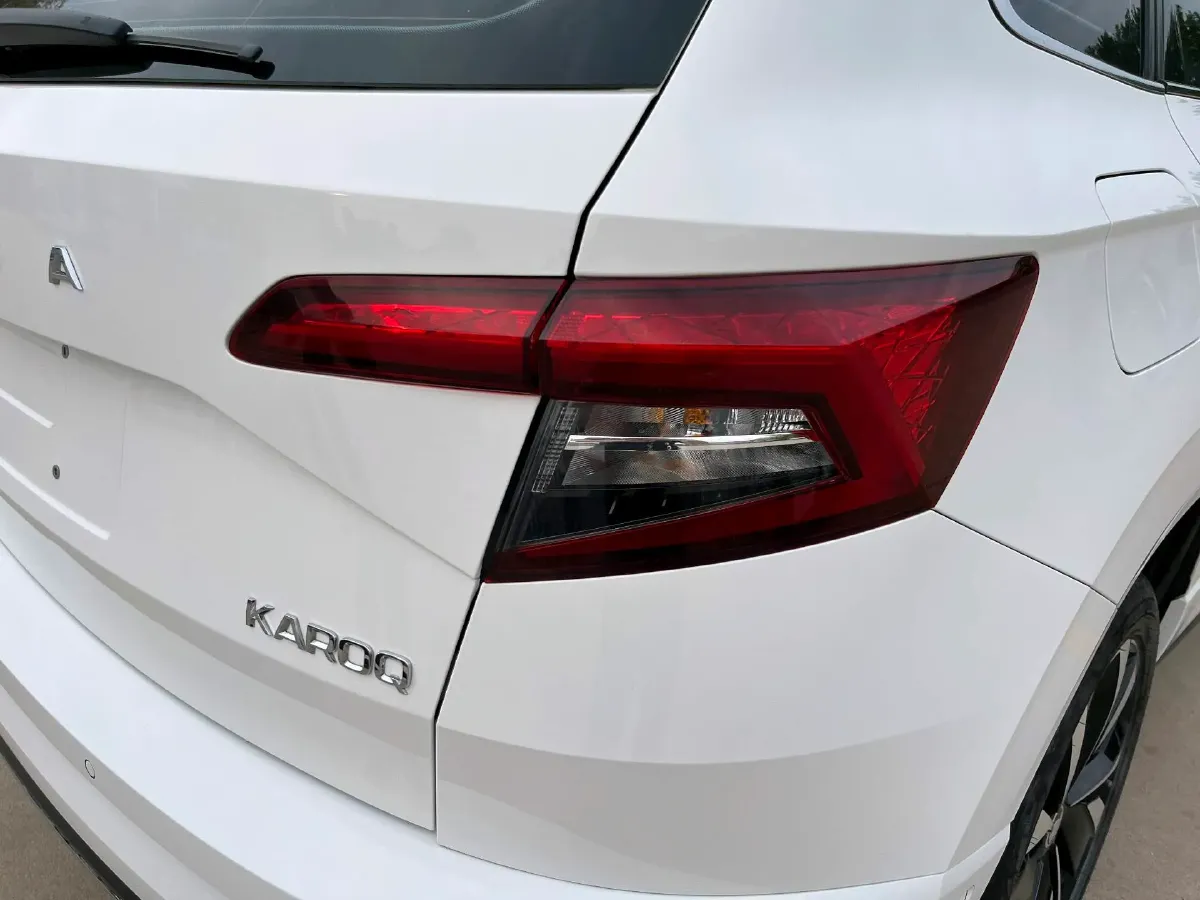 2022 Skoda Karoq 1.4T 150HP L4 7DCT,autocango,china used car exporter,china ev exporter,chinese used car exporter,chinese used ev exporter