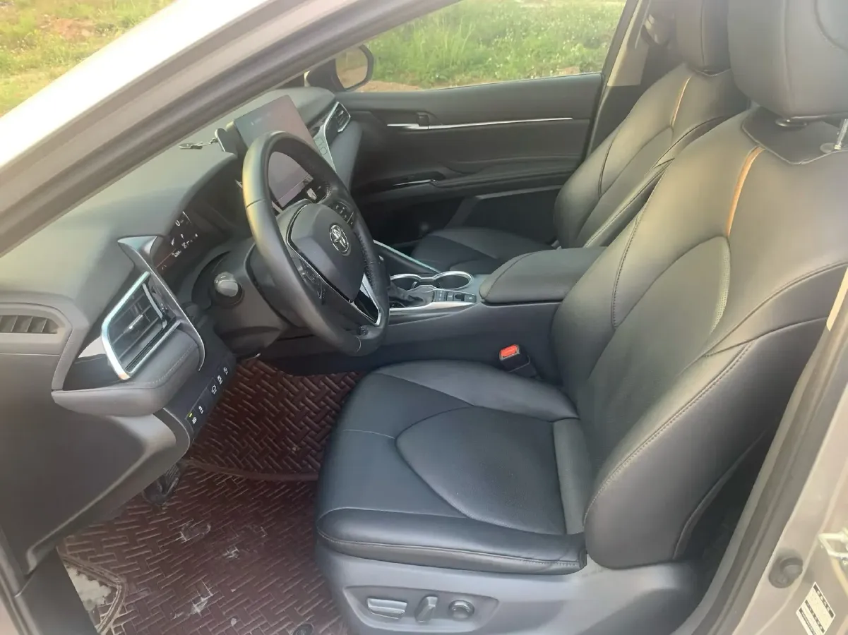 2021 Toyota Camry 2.5L 209HP L4 8AT,autocango,china used car exporter,china ev exporter,chinese used car exporter,chinese used ev exporter