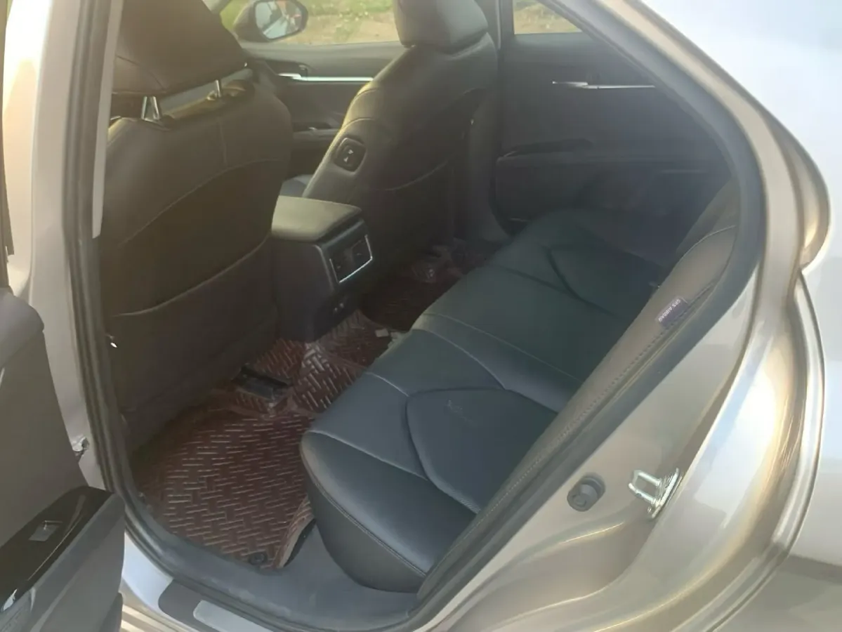 2021 Toyota Camry 2.5L 209HP L4 8AT,autocango,china used car exporter,china ev exporter,chinese used car exporter,chinese used ev exporter