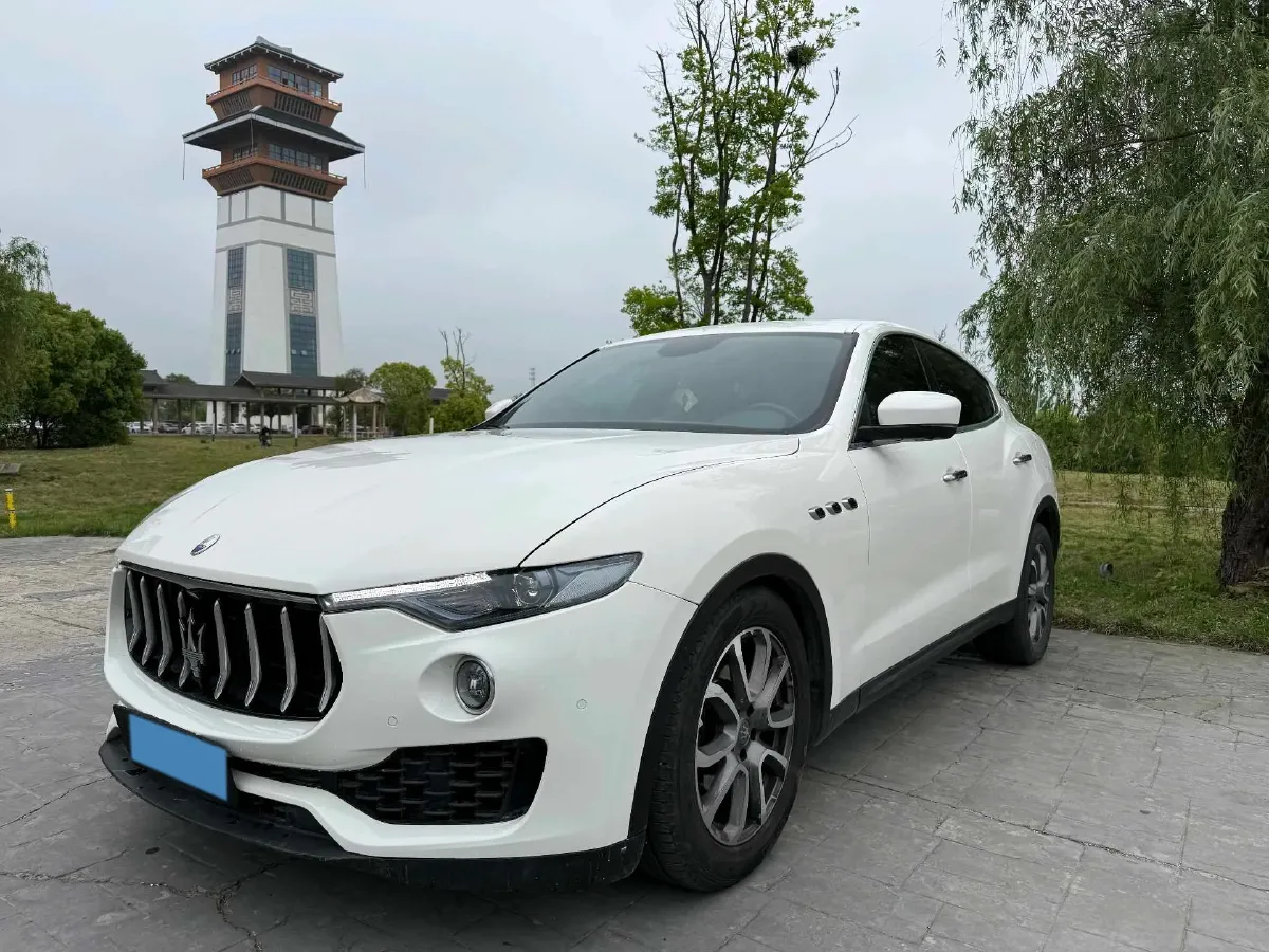 2019 Maserati Levante 3.0T 350HP V6 8AT,autocango,china used car exporter,china ev exporter,chinese used car exporter,chinese used ev exporter