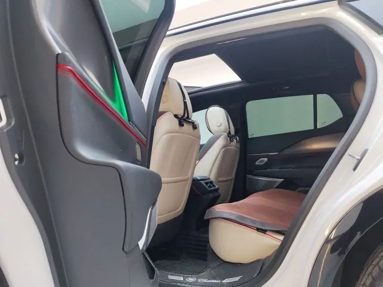 2023 Cadillac GT4 1.5T 211HP L4 9AT,autocango,china used car exporter,china ev exporter,chinese used car exporter,chinese used ev exporter