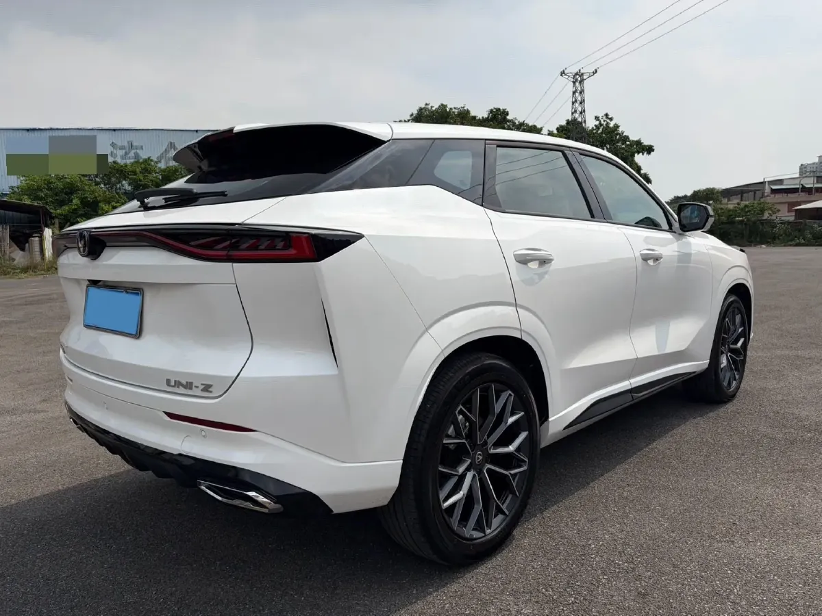 2025 ChangAn UNI-Z 1.5T 192HP L4 7DCT,autocango,china used car exporter,china ev exporter,chinese used car exporter,chinese used ev exporter