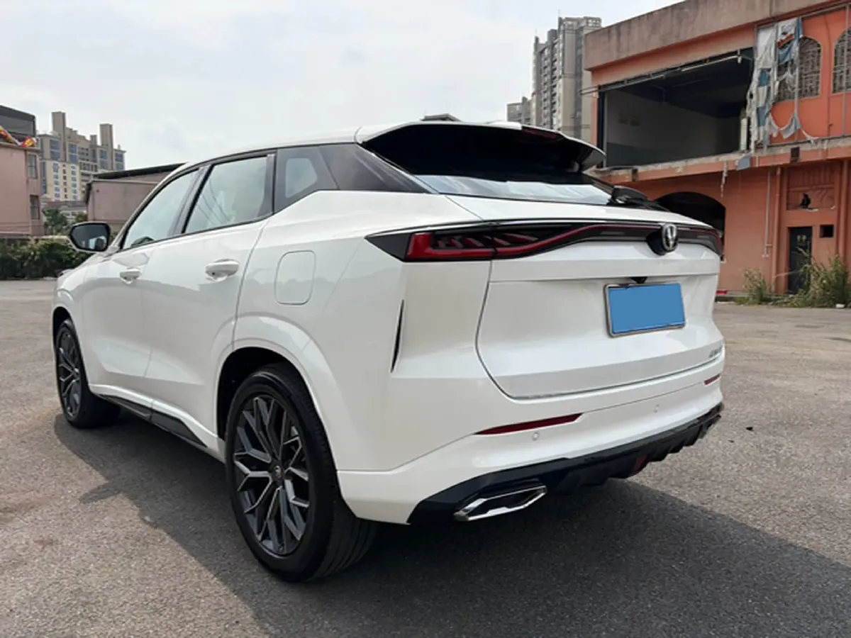 2025 ChangAn UNI-Z 1.5T 192HP L4 7DCT,autocango,china used car exporter,china ev exporter,chinese used car exporter,chinese used ev exporter