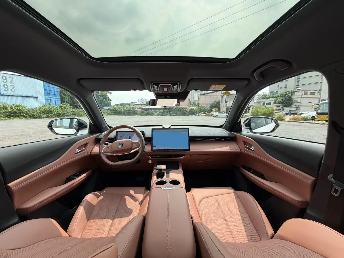 2025 ChangAn UNI-Z 1.5T 192HP L4 7DCT,autocango,china used car exporter,china ev exporter,chinese used car exporter,chinese used ev exporter