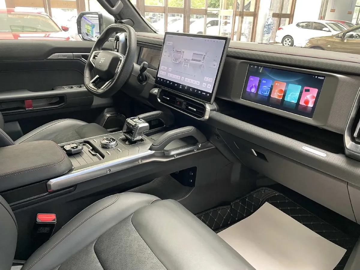 2024 Jetour ShanHai TravellerC-DM 1.5T 156HP L4 3DHT PHEV 43.24KWH,autocango,china used car exporter,china ev exporter,chinese used car exporter,chinese used ev exporter