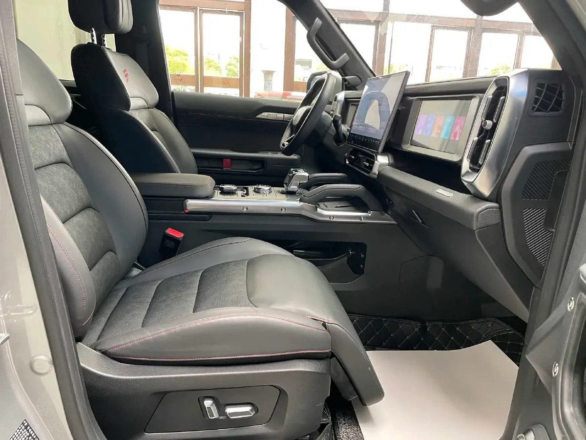 2024 Jetour ShanHai TravellerC-DM 1.5T 156HP L4 3DHT PHEV 43.24KWH,autocango,china used car exporter,china ev exporter,chinese used car exporter,chinese used ev exporter