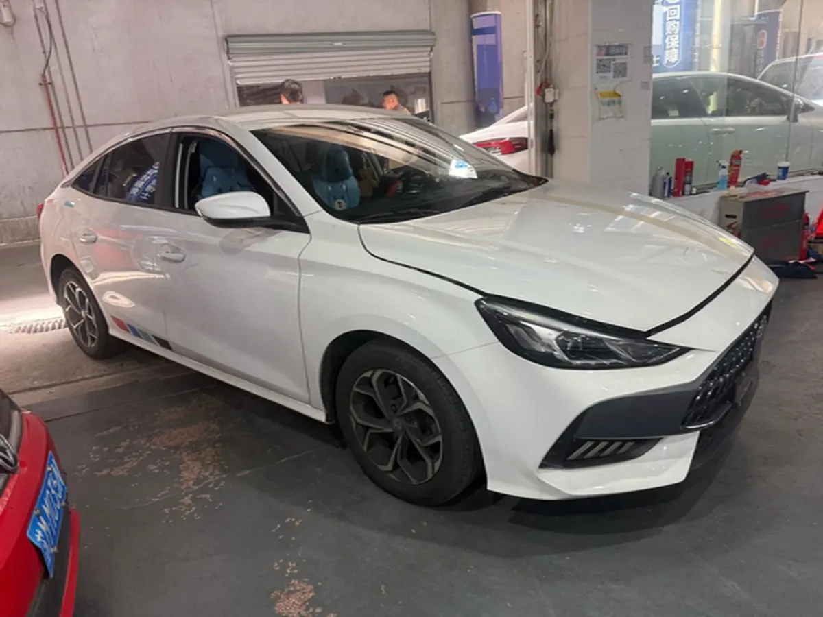 2023 MG 5 1.5L 129HP L4 5MT,autocango,china used car exporter,china ev exporter,chinese used car exporter,chinese used ev exporter