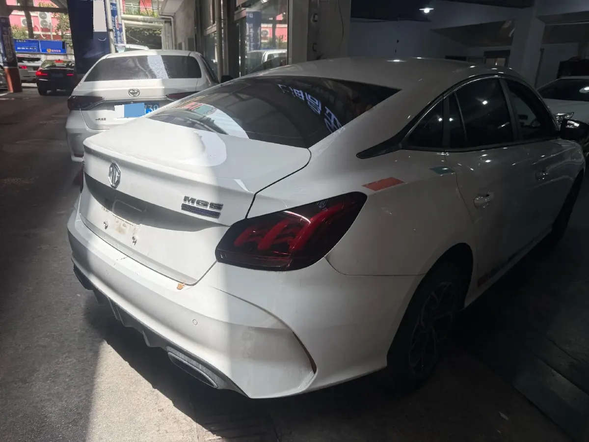 2023 MG 5 1.5L 129HP L4 5MT,autocango,china used car exporter,china ev exporter,chinese used car exporter,chinese used ev exporter