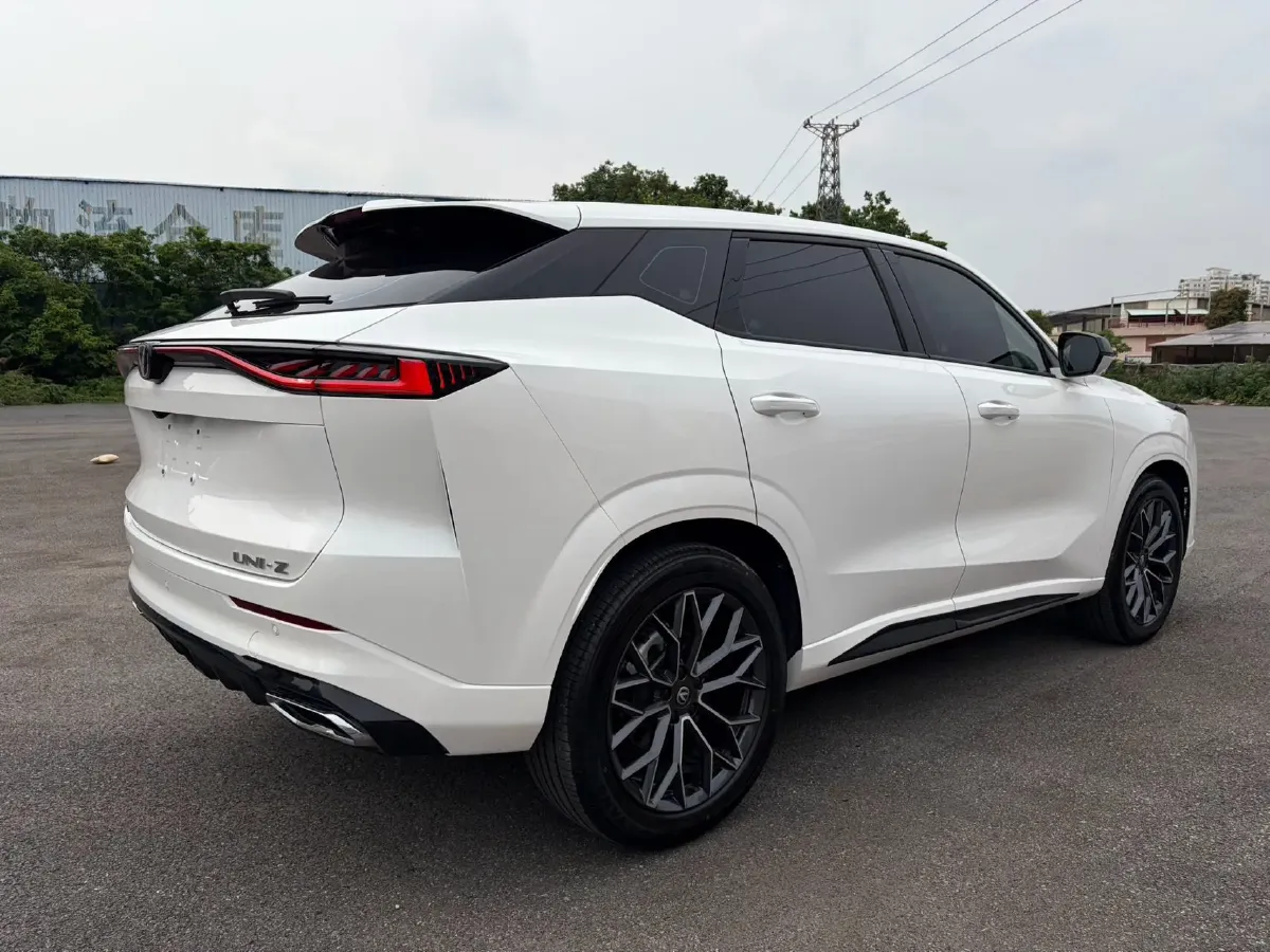 2025 ChangAn UNI-Z 1.5T 188HP L4 7DCT,autocango,china used car exporter,china ev exporter,chinese used car exporter,chinese used ev exporter