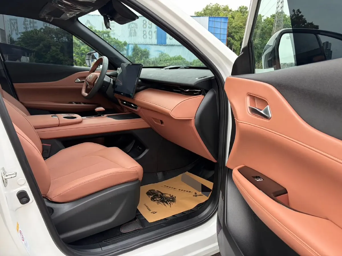 2025 ChangAn UNI-Z 1.5T 188HP L4 7DCT,autocango,china used car exporter,china ev exporter,chinese used car exporter,chinese used ev exporter