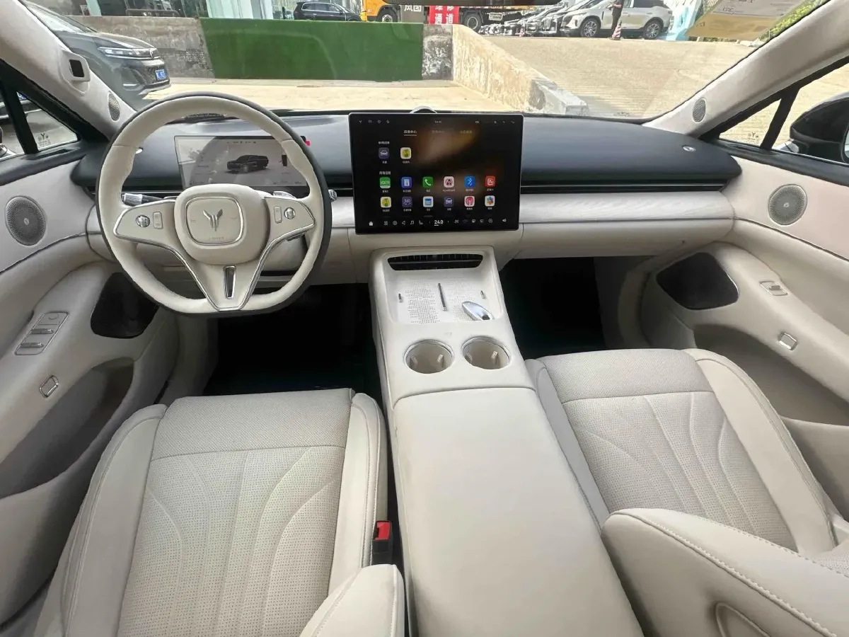 2026 Voyah ZhuiGuang L 1.5T 150HP L4 PHEV,autocango,china used car exporter,china ev exporter,chinese used car exporter,chinese used ev exporter