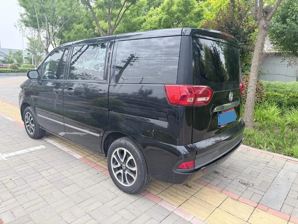 2016 Dongfeng ShuaiKe 1.5L 102HP L4 5MT,autocango,china used car exporter,china ev exporter,chinese used car exporter,chinese used ev exporter
