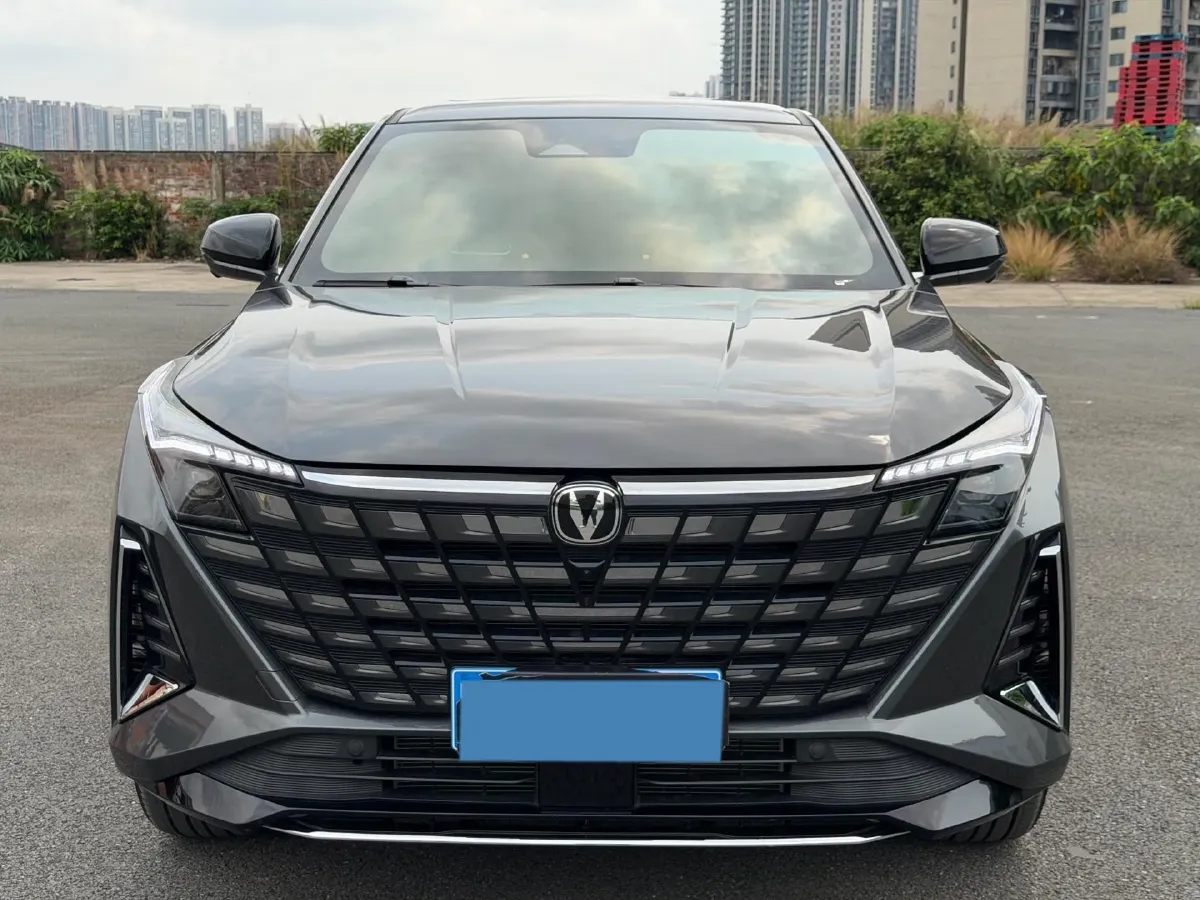 2025 ChangAn UNI-Z 1.5T 188HP L4 7DCT,autocango,china used car exporter,china ev exporter,chinese used car exporter,chinese used ev exporter