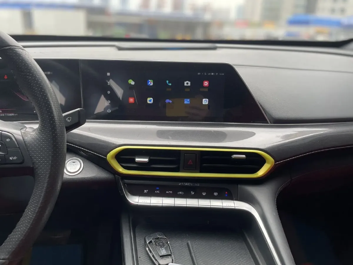 2020 ChangAn UNI-T 1.5T 180HP L4 7DCT,autocango,china used car exporter,china ev exporter,chinese used car exporter,chinese used ev exporter