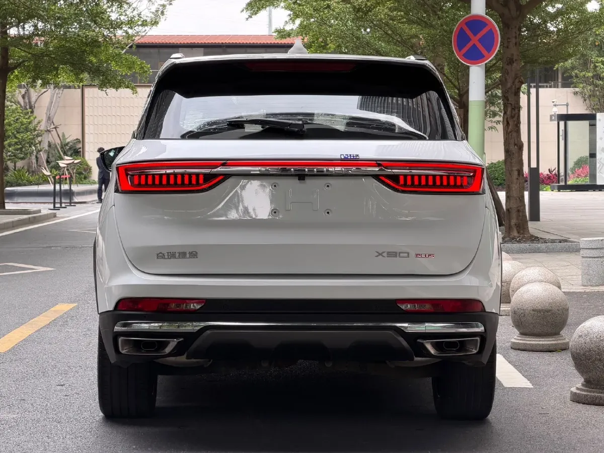 2022 Jetour X90 2.0T 254HP L4 7DCT,autocango,china used car exporter,china ev exporter,chinese used car exporter,chinese used ev exporter