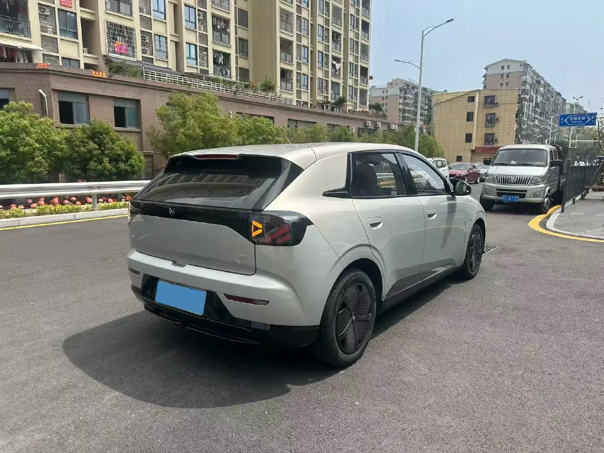 2025 ARCFOX T1 BEV,autocango,china used car exporter,china ev exporter,chinese used car exporter,chinese used ev exporter