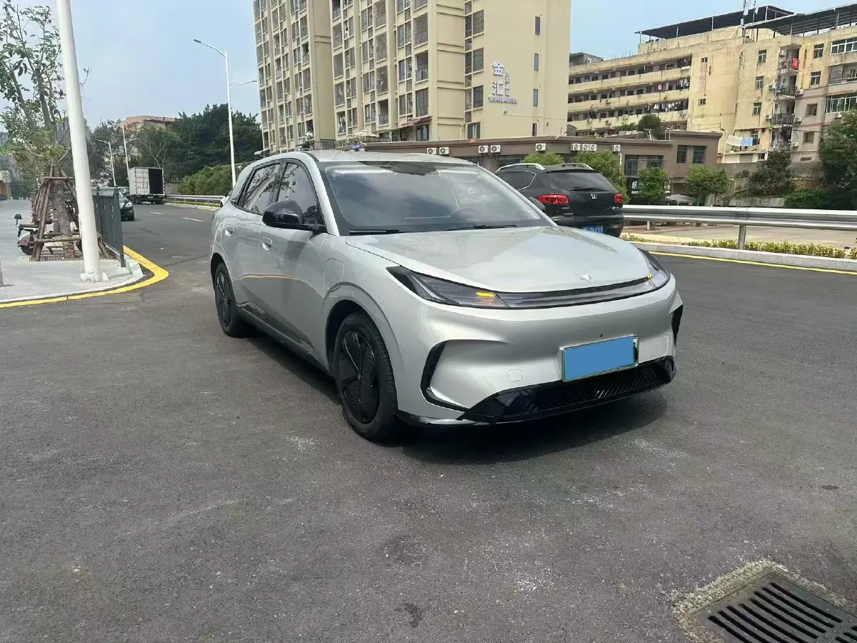 2025 ARCFOX T1 BEV,autocango,china used car exporter,china ev exporter,chinese used car exporter,chinese used ev exporter