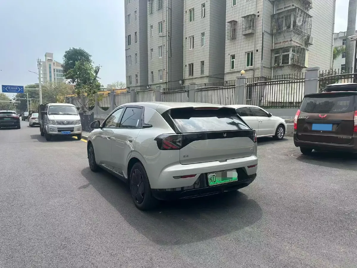 2025 ARCFOX T1 BEV,autocango,china used car exporter,china ev exporter,chinese used car exporter,chinese used ev exporter