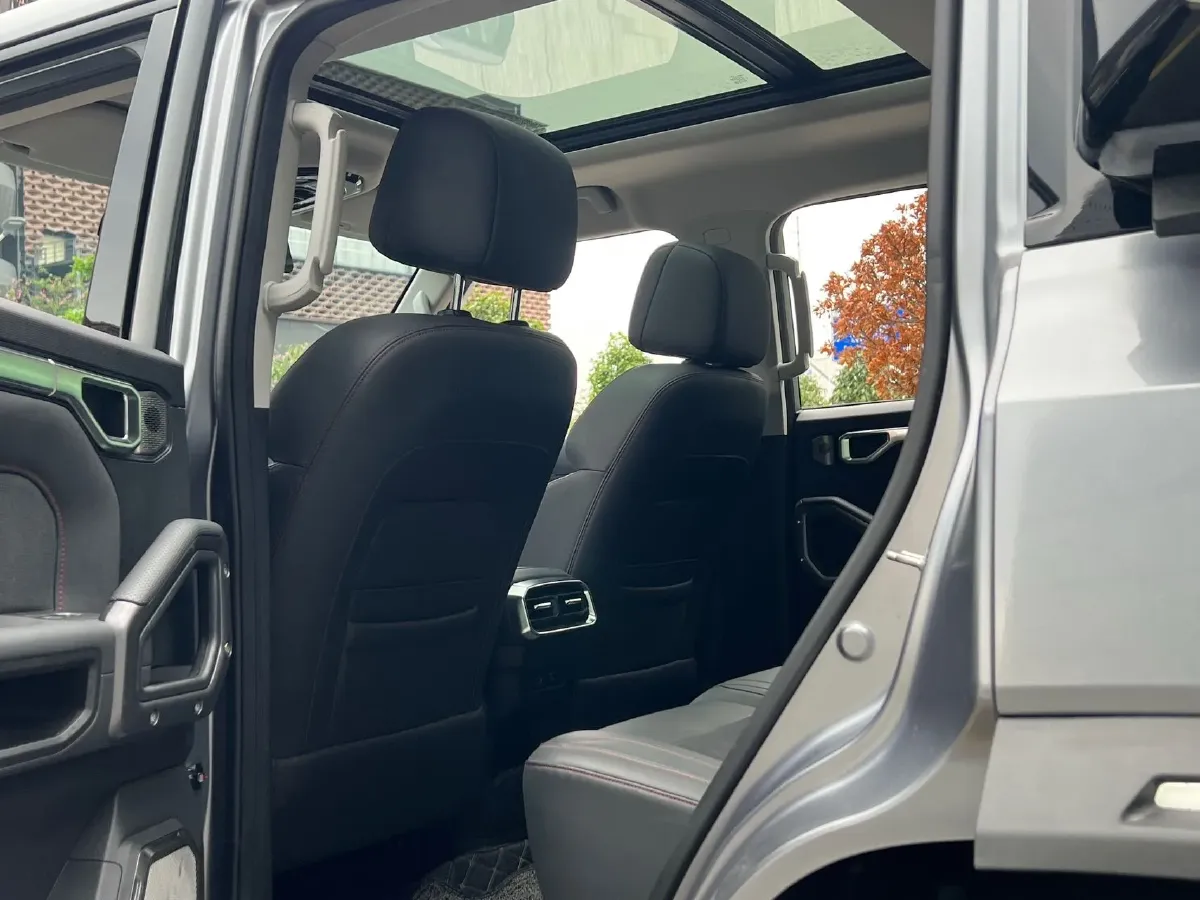 2024 Jetour Traveller 2.0T 254HP L4 7DCT,autocango,china used car exporter,china ev exporter,chinese used car exporter,chinese used ev exporter