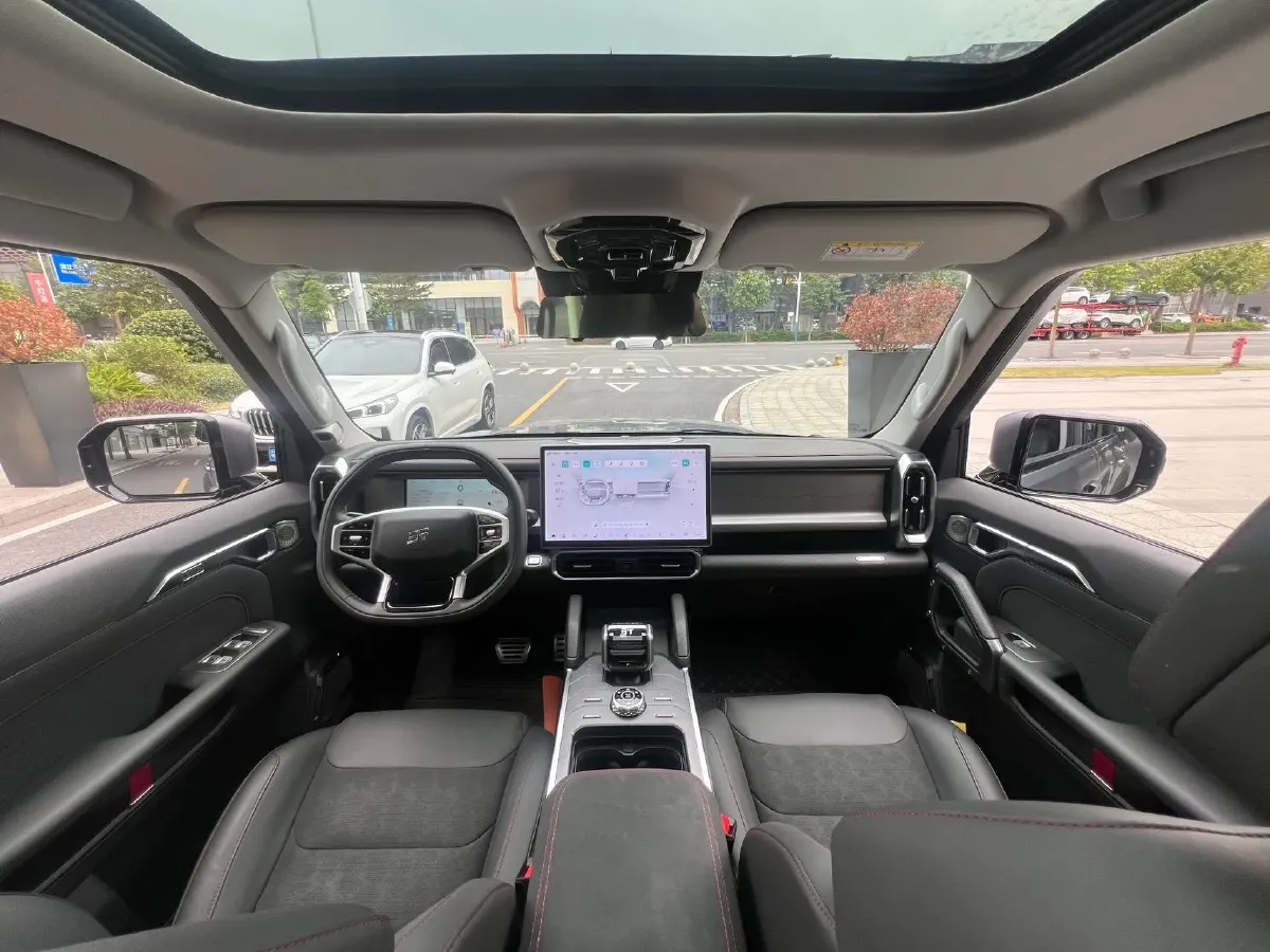 2024 Jetour Traveller 2.0T 254HP L4 7DCT,autocango,china used car exporter,china ev exporter,chinese used car exporter,chinese used ev exporter