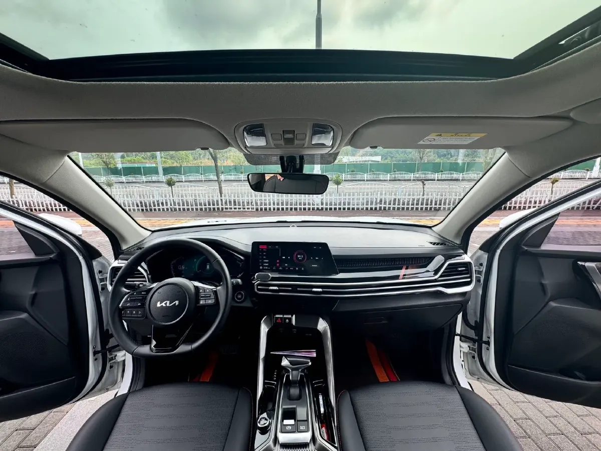 2021 Kia Sportage R 2.0L 161HP L4 6AT,autocango,china used car exporter,china ev exporter,chinese used car exporter,chinese used ev exporter
