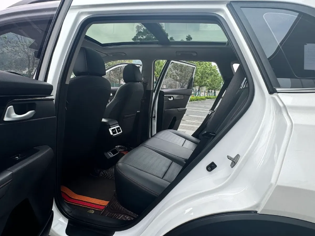 2021 Kia Sportage R 2.0L 161HP L4 6AT,autocango,china used car exporter,china ev exporter,chinese used car exporter,chinese used ev exporter