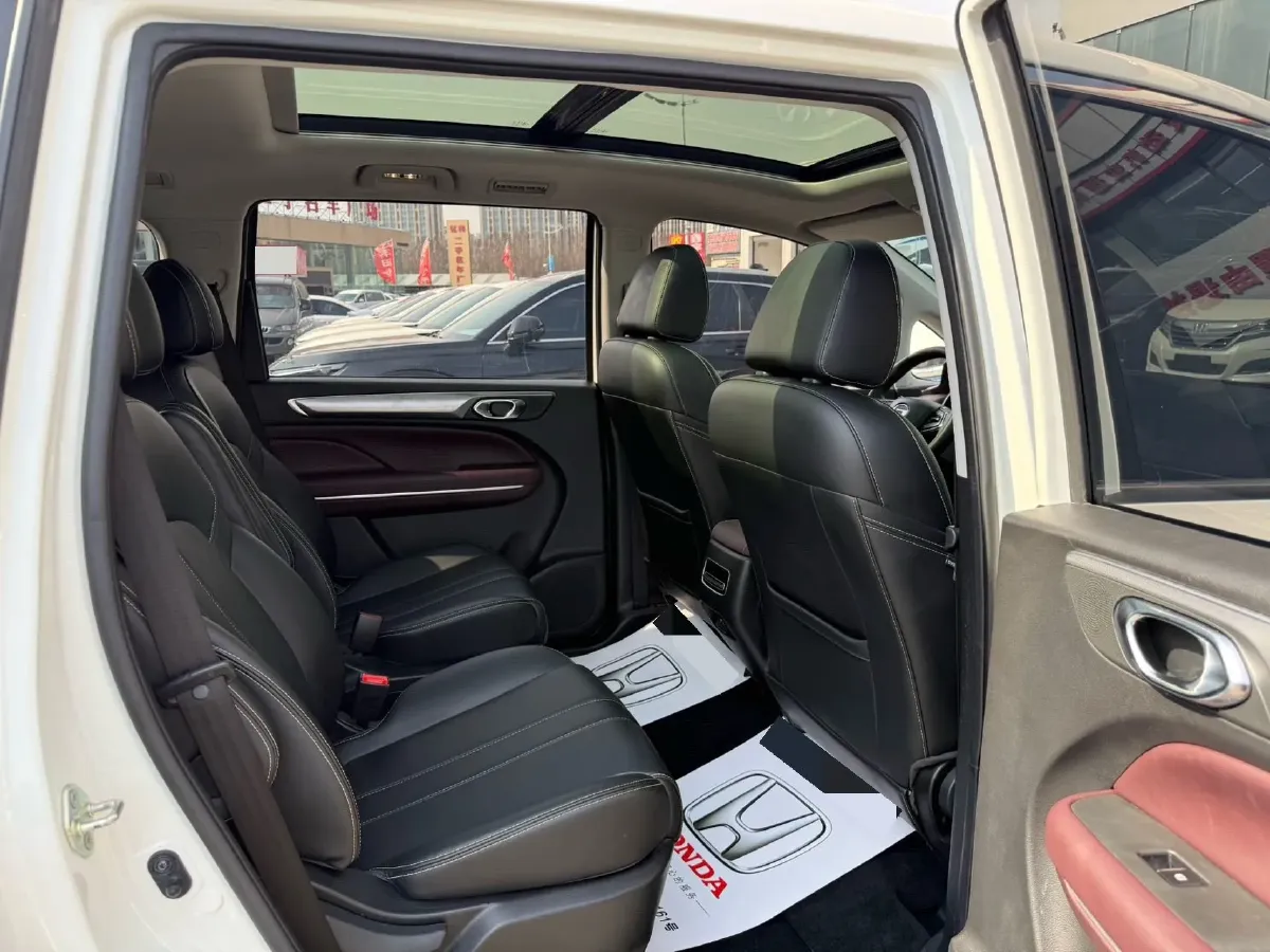 2023 GAC Trumpchi M6 1.5T 177HP L4 7DCT,autocango,china used car exporter,china ev exporter,chinese used car exporter,chinese used ev exporter