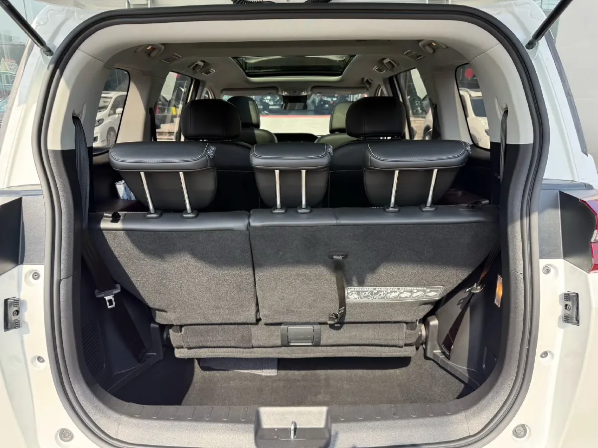 2023 GAC Trumpchi M6 1.5T 177HP L4 7DCT,autocango,china used car exporter,china ev exporter,chinese used car exporter,chinese used ev exporter