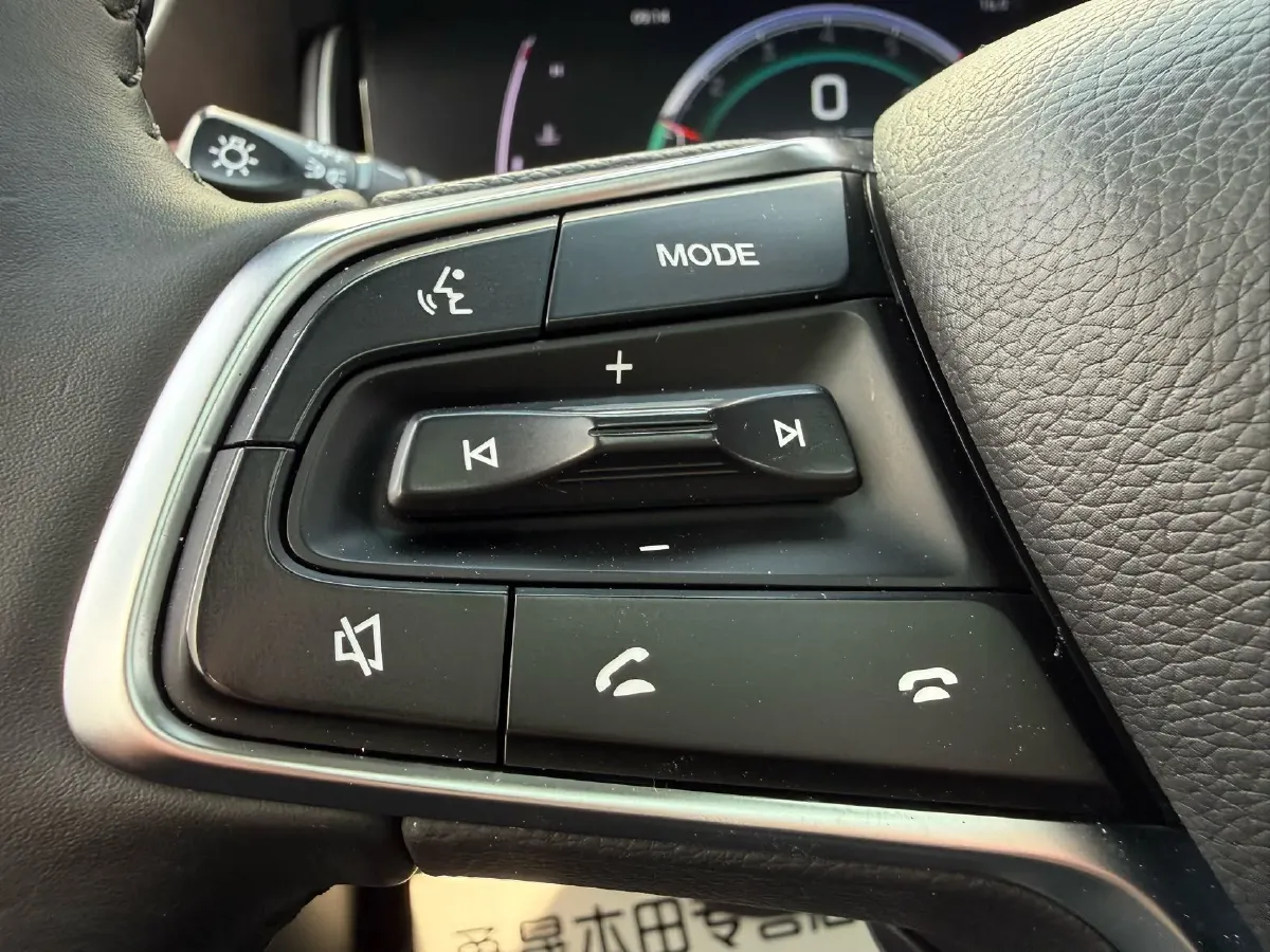 2023 GAC Trumpchi M6 1.5T 177HP L4 7DCT,autocango,china used car exporter,china ev exporter,chinese used car exporter,chinese used ev exporter