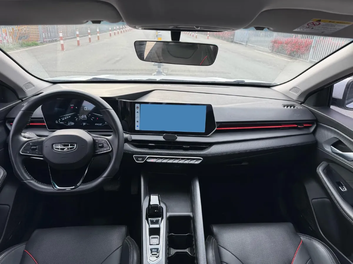 2022 Geely Binray 1.5T 181HP L4 7DCT,autocango,china used car exporter,china ev exporter,chinese used car exporter,chinese used ev exporter