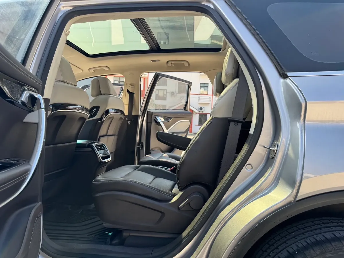 2019 Geely JiaJi 1.5T 177HP L3 7DCT,autocango,china used car exporter,china ev exporter,chinese used car exporter,chinese used ev exporter